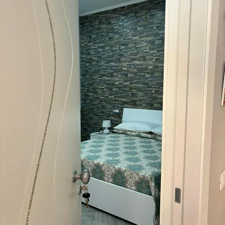 La Perla Del Tirreno 2 招待所 4*