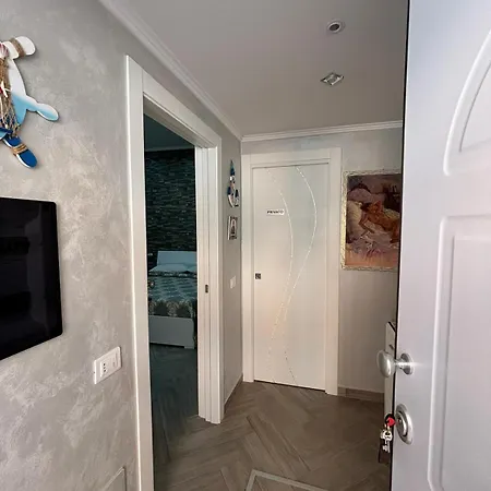 La Perla Del Tirreno 2 게스트하우스