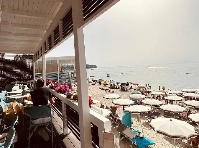 Affittacamere La Perla Del Tirreno 2 4*