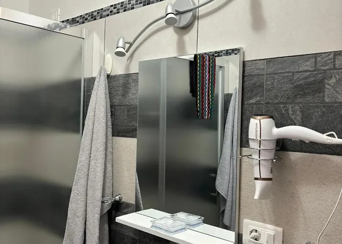 Affittacamere La Perla Del Tirreno 2 4*